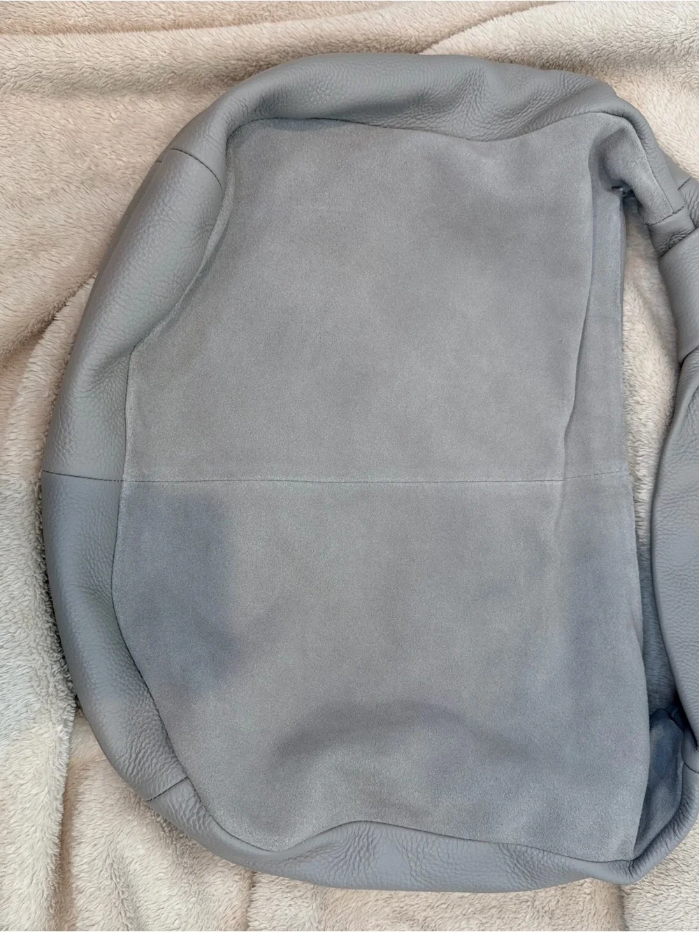 Vince Camuto Light Gray Pebbled Leather Hobo Boho Chic Bag OS
